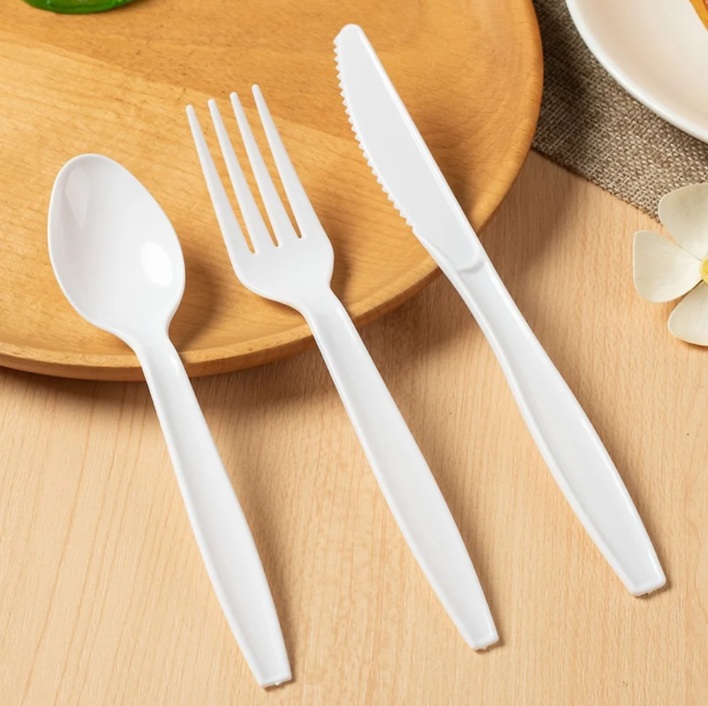 使い捨てプラスチック製レストラン・カトラリー