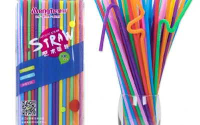 Où sont fabriquées les pailles en plastique ?